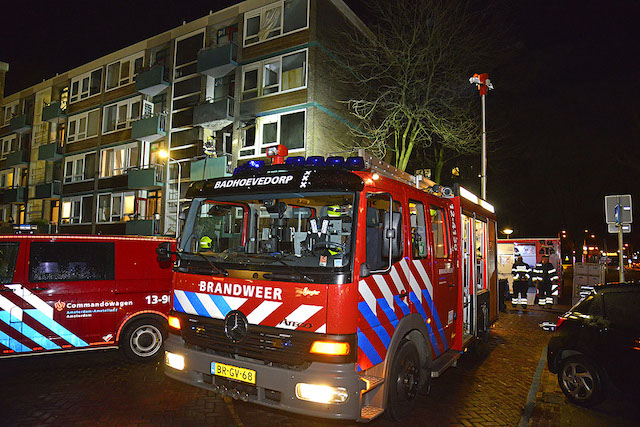 2021/19/20210125-22u37 GB 044 Grote brand Ambrosiuslaan Amstelveen.jpg